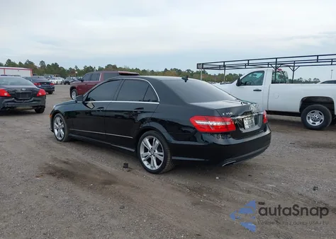 2013 Mercedes-Benz E 350 из США, поврежденный, VIN WDDHF5KBXDA718612